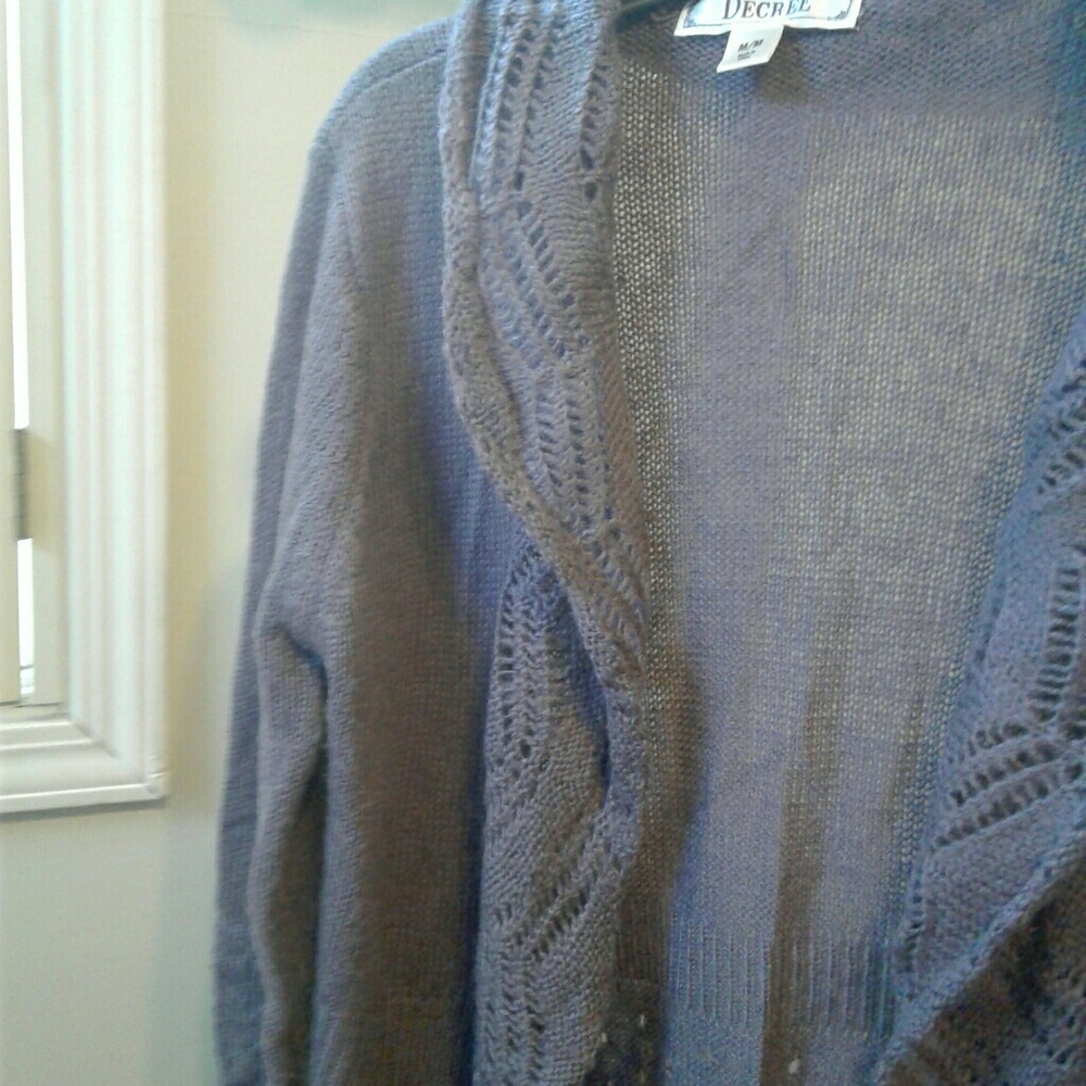 Woman's Sweater - Picture 2 of 8